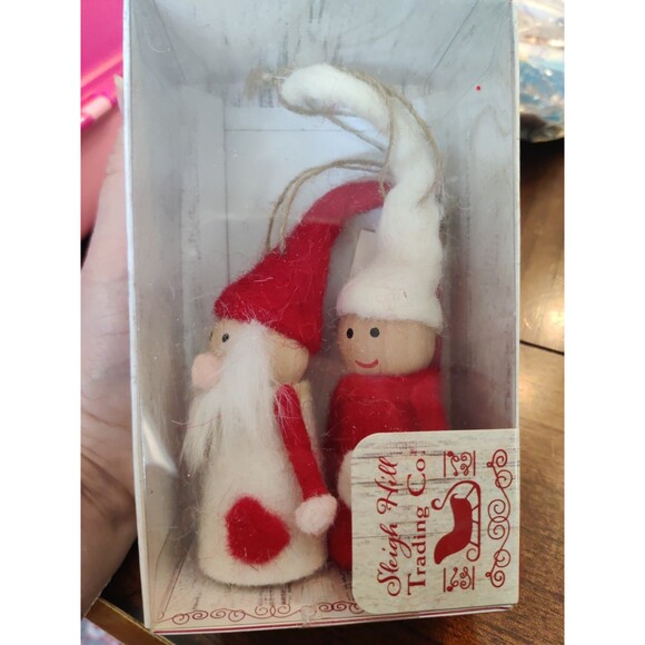 Tomte Elf Couple Ornament Santa Mrs Claus Sleigh Hill Trading Christmas Wool NWT - Picture 1 of 2